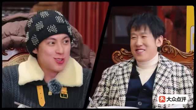 王鹤棣回应告白气球舞台假唱事件，还原话筒未举声音先出尴尬场面