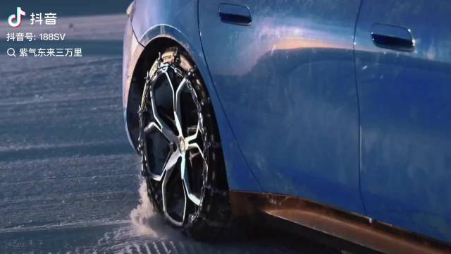 怎么轮毂细节模糊一下就一堆人扣帽子的？ 那小米雪地漂移上防滑链怎么说？