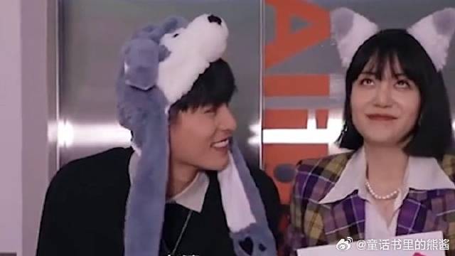 李溪芮何与的售后服务也太好了吧！何与：老婆只能她是一个人！