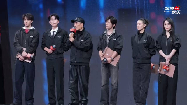 张艺谋新片《惊蛰无声》推介，盛赞易烊千玺沉稳朱一龙爆发力强