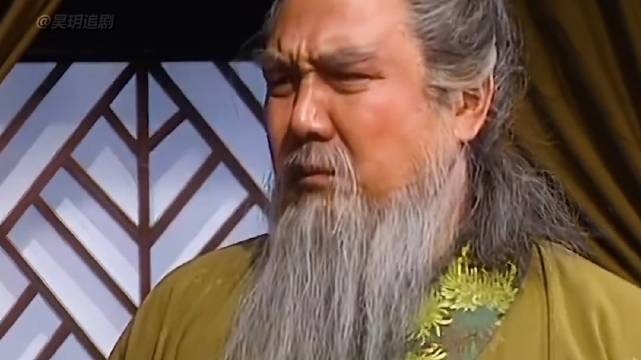 天下英雄，唯使君与操耳——低谷从不是终点，是看清同路者的渡口