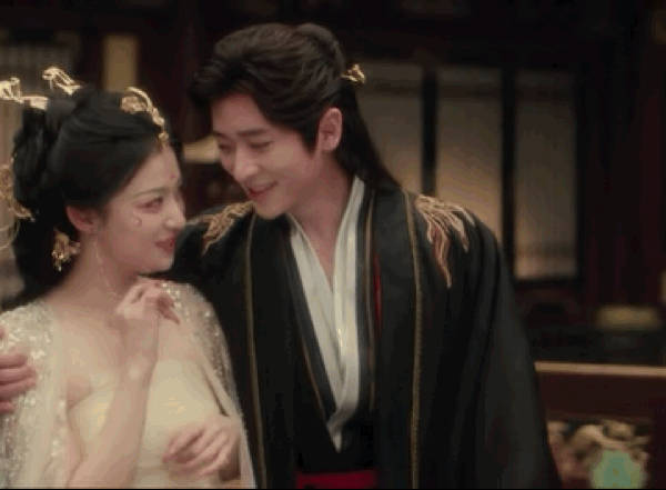 王楚然和丞磊在《成何体统》直播中互换扮演了哪两个角色？