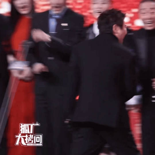 沈腾两次忘词引爆热搜，意外成《飞驰人生3》最佳宣传？