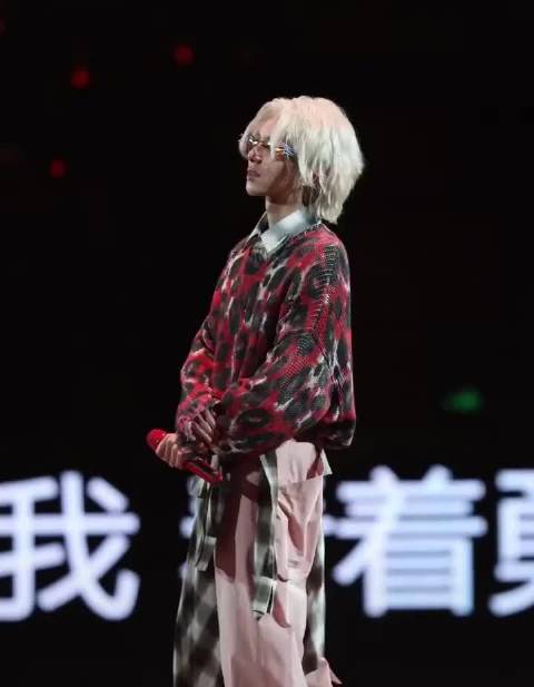 华晨宇3天送出超20万份礼物兑现火星人承诺