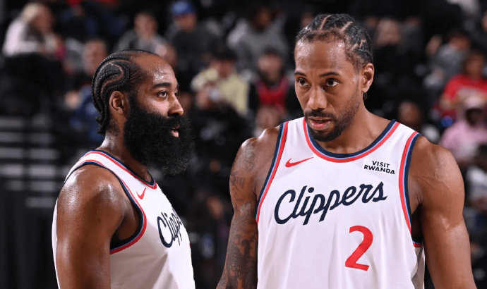 目前快船队的战绩是多少，科怀·伦纳德能否带领球队冲击西部前八？