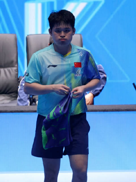 最后嘴巴嘟俩下啥意思呀