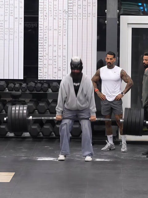 新节目：cos蝙蝠侠整蛊 太有趣了！