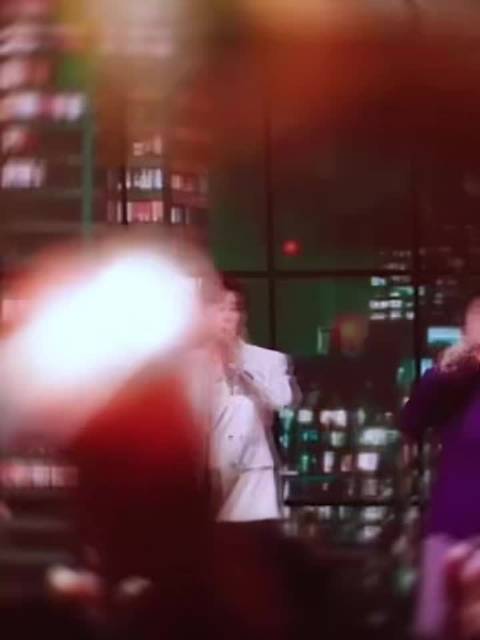 苏有朋与王赫野颜人中同台跳舞，年龄差20岁状态不减