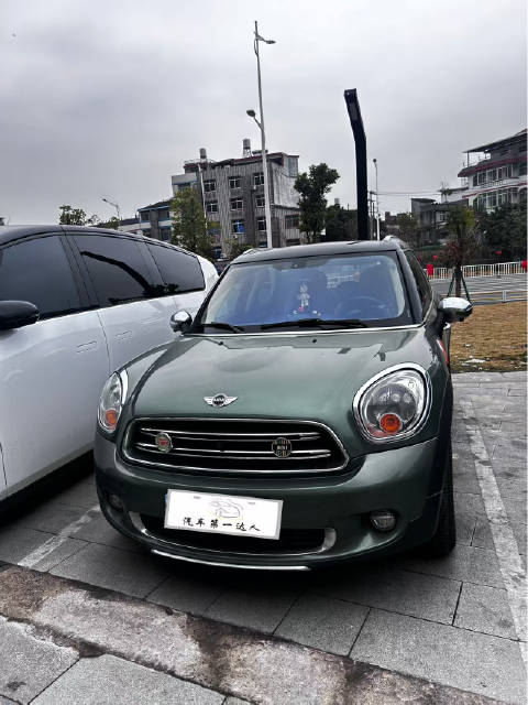宝马Mini Cooper 你眼睛里的光，比车漆还亮