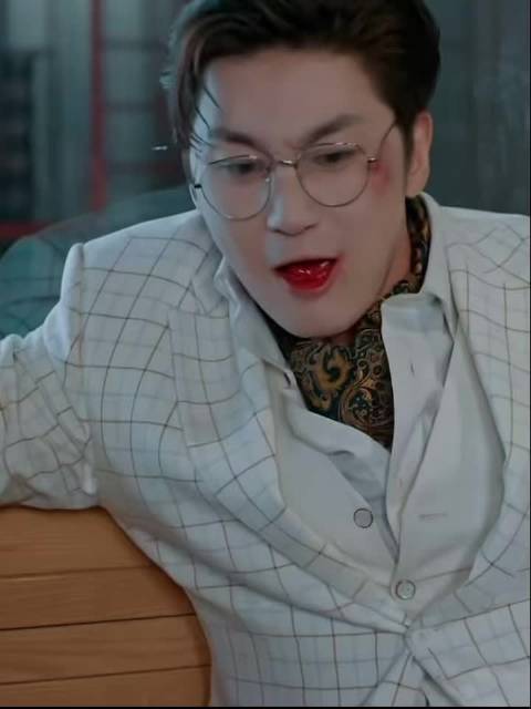 向佐这身手也太绝了！一招一式都很讲究，曼妙又帅气，功底真的扎实