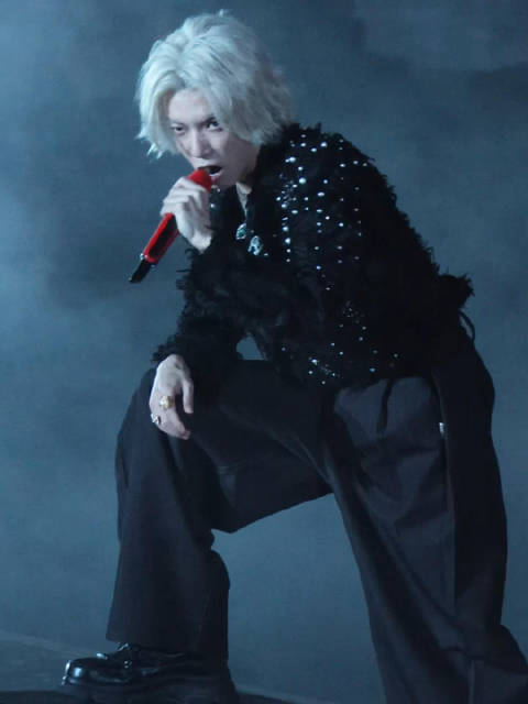 华晨宇3天送出20万份演唱会礼物