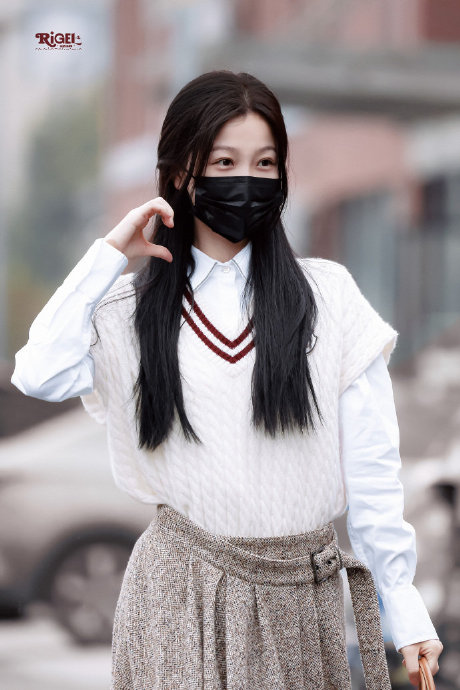 虞书欣有哪些被赞为体现优雅教养的细节表现？