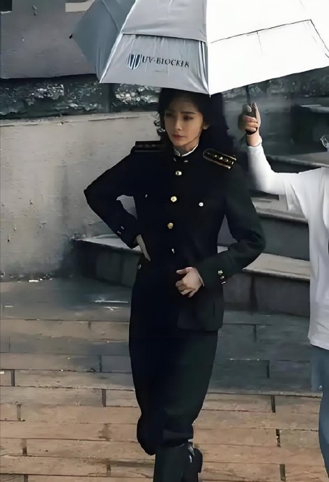 杨幂为了出演《惊蛰无声》做了哪些前期准备和特训？