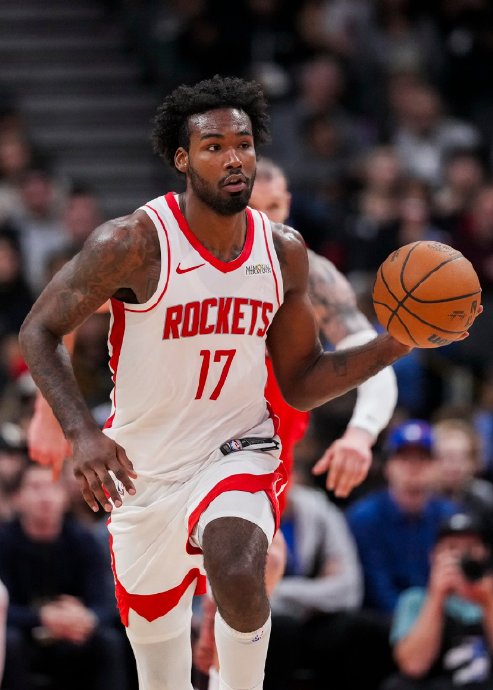 火箭队管理层近年通过选秀获得了哪些成功球员？