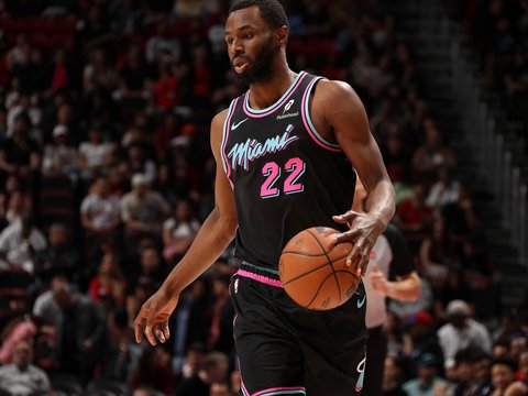 热火大胜奇才，阿德巴约22+8，鲍威尔21+4，新星三分6中6大放异彩