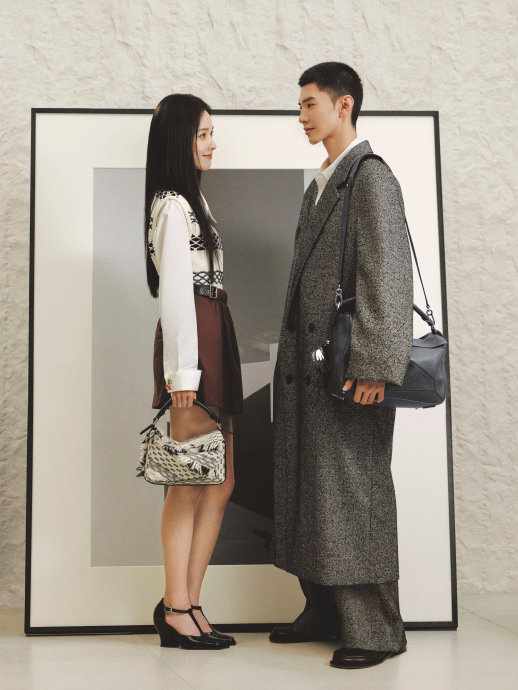 除了《七星彩》，还有哪些题材适合陈都灵和陈哲远共同出演？