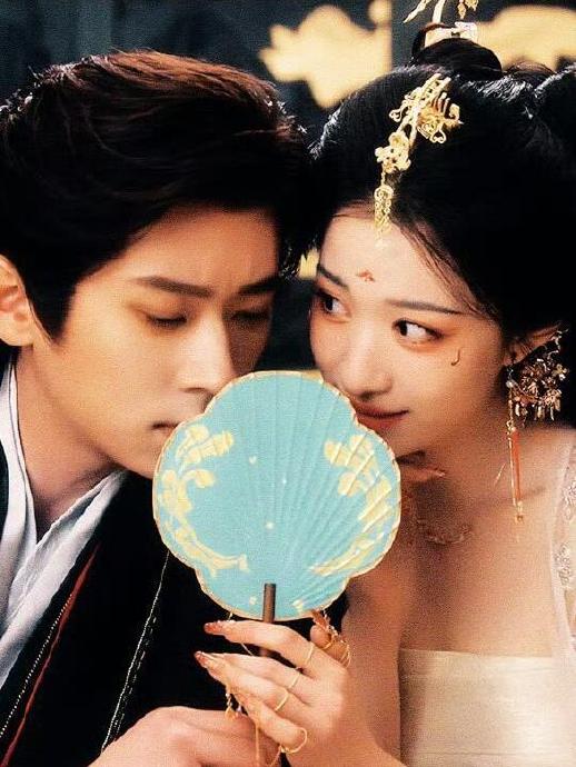 观众和网友对丞磊与王楚然这次互动的主要评价是什么？