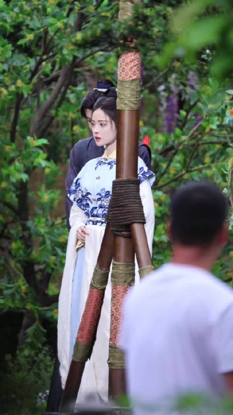 nz娜扎荣善宝 娜扎荣善宝绝美路透！我简直让人看呆