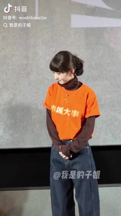 怎么现在才刷到这个视频 小丽好乖啊