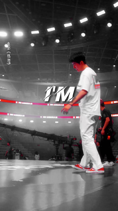 王一博粉丝深情告白青年演员