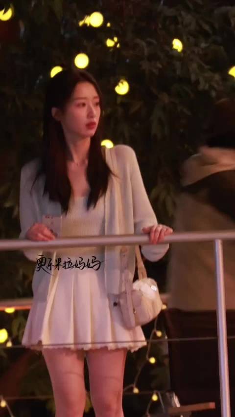 邓恩熙《告白》夜戏路透，好清纯的许随啊