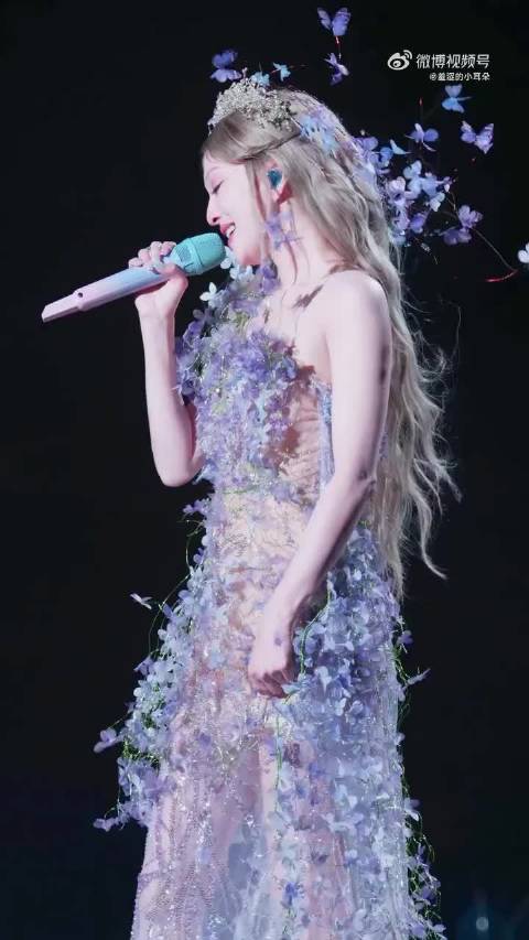 张韶涵演唱会的造型师好像没有灵感枯竭的时候