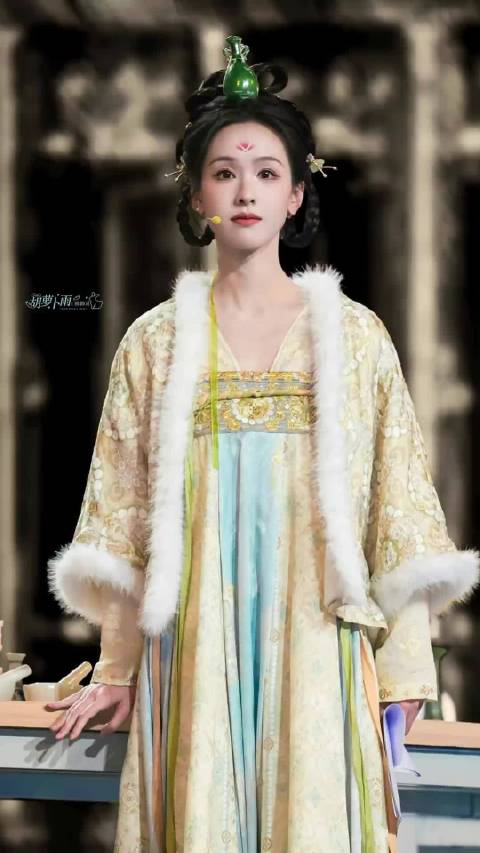 陈都灵私底下居然是这么可爱的小女孩，超级像一只小兔子啊