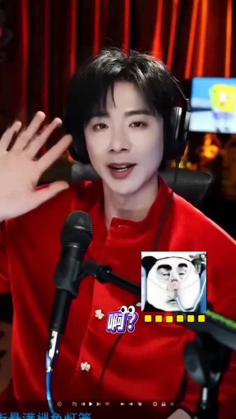 自己照镜子欣赏自己的美貌 一天过去了～～刘宇宁幽默吐槽