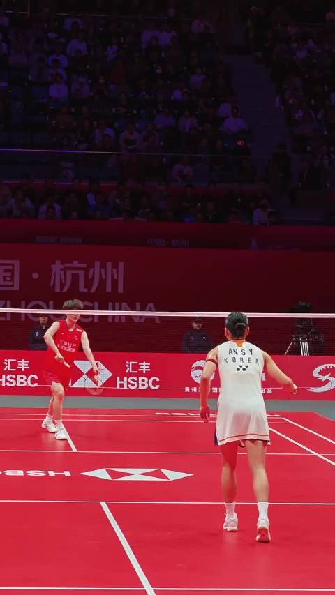 王祉怡对决安洗莹展现极致网前手感