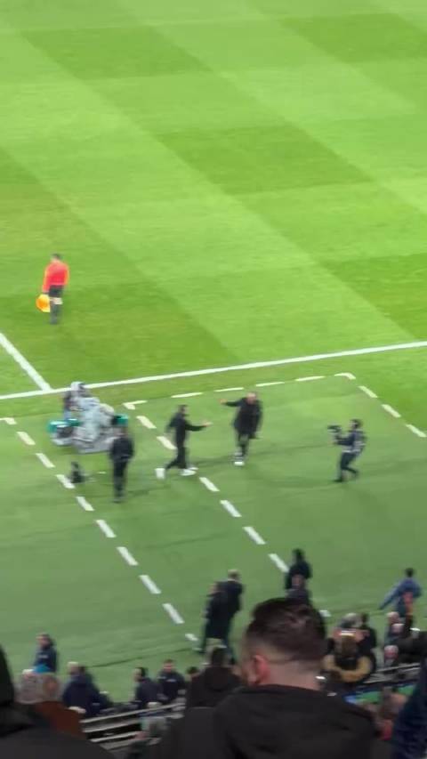 恩里克的赛后庆祝