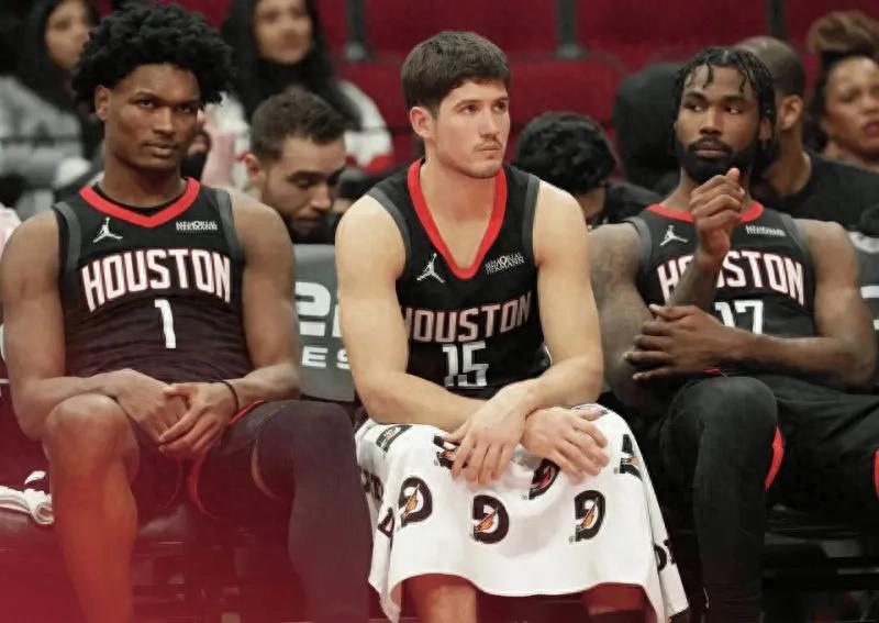 三分40中6！谢泼德持续低迷，乌度卡赛后暗示火箭，斯通该行动了