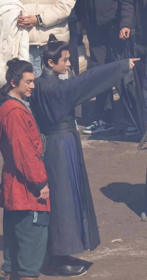 成毅2月9号《两京十五日》，朱瞻基太子今日外景～ 成毅花絮