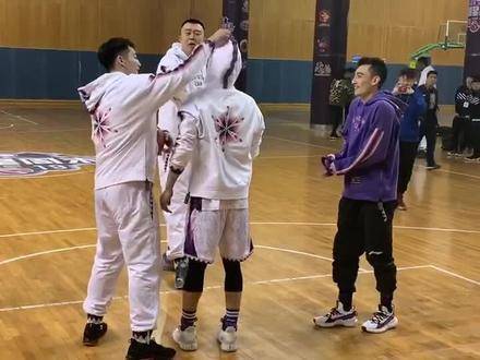 郭艾伦全明星赛败北拒认账，录像挑战失败