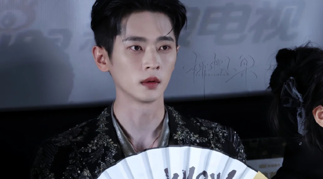 丞磊王楚然复刻成何体统名场面