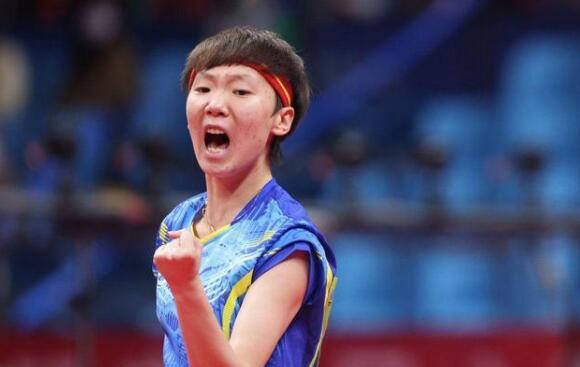 乒乓球亚洲杯半决赛:王曼昱连赢两局逆转取胜,张本美和14-12惜败_比赛_女单_国乒