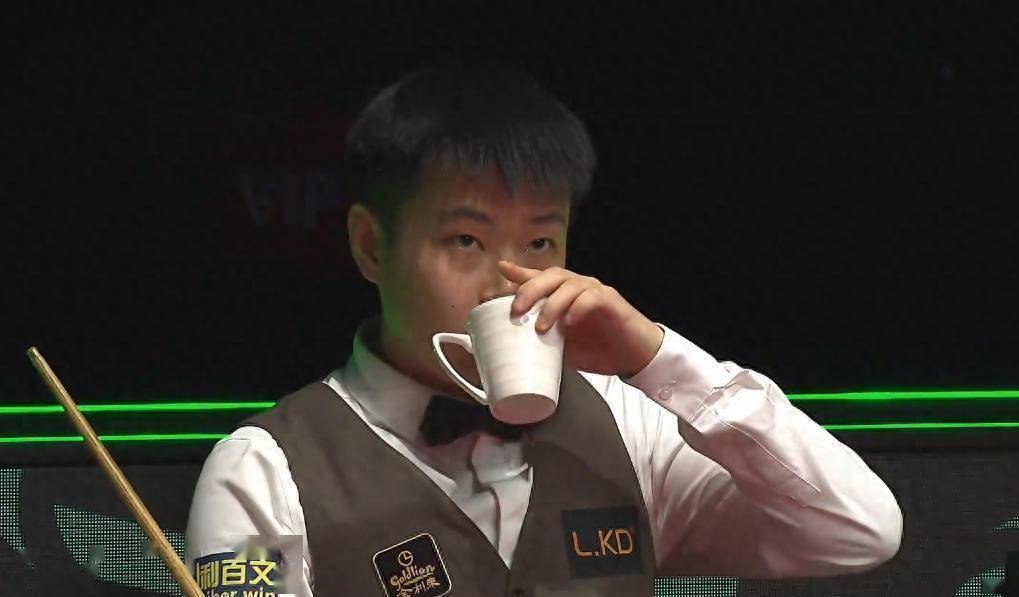 历史首次!中国双雄会师斯诺克决赛，赵心童9-6张安达拿赛点，状态太火热