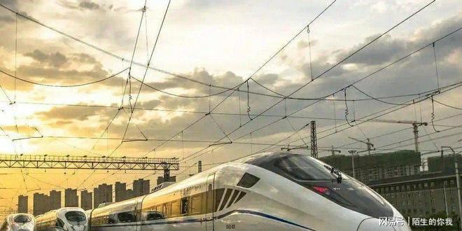 沙特与卡塔尔重磅签约，联手干大事，修高铁，美国也拦不住了！