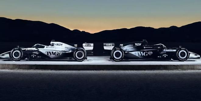 凯迪拉克F1车队公布新赛季赛车涂装，该车采用双面涂装