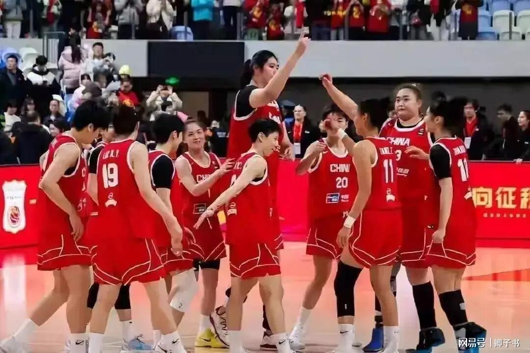 63岁女帅重磅来袭！宫鲁鸣帅位告急，女篮将迎巨变？