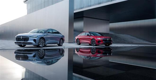 轿车重生，百年林肯在华开启新Z世代