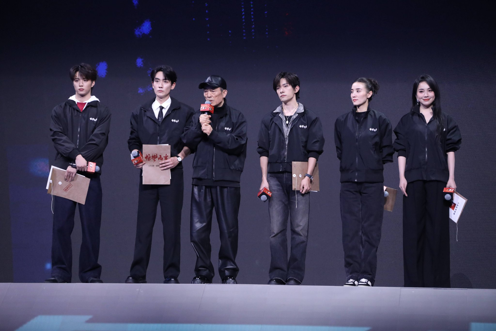 张艺谋：朱一龙情感爆发力非常强，易烊千玺非常沉稳从容