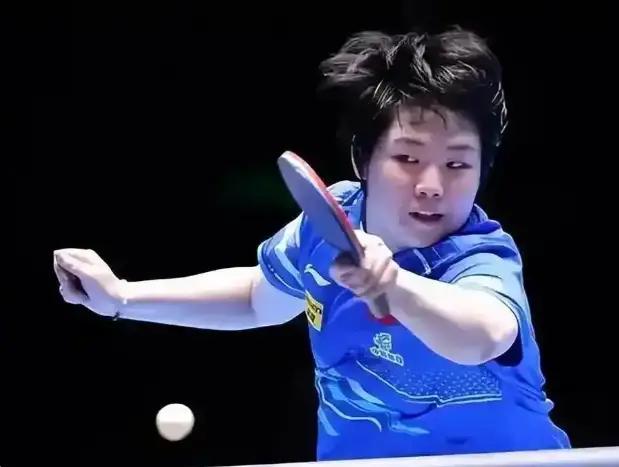 3-2绝境翻盘！蒯曼打崩张本美和，成都混团世界杯首日就炸了