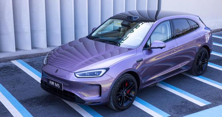 新春启程，美好同行！问界M5以全维硬实力圈粉年轻人