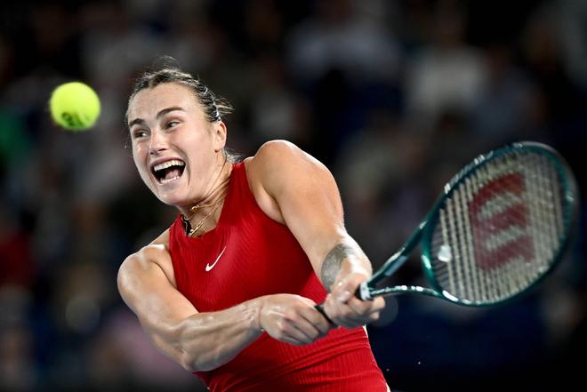 萨巴伦卡重返世界第一！郑钦文冲击第四冠，王欣瑜成种子对阵肯宁