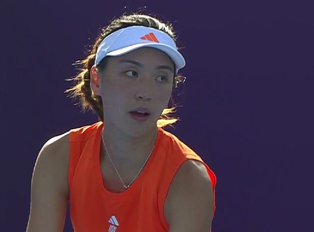 多哈公开赛：郑钦文亮相渐入佳境，王欣瑜轻松破局表现不俗