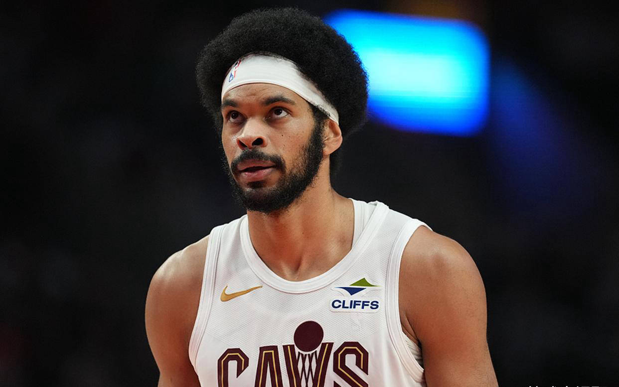 骑士逆转国王,哈登初秀爆发助力阿伦成怪兽!威少空砍高分难救主_克利福德_米切尔