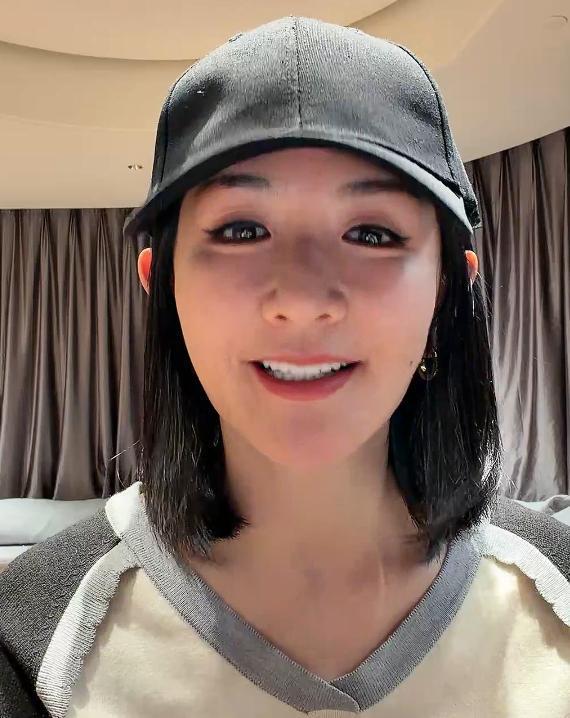 谢娜宣布明年开演唱会，如果首场反响热烈会考虑加场