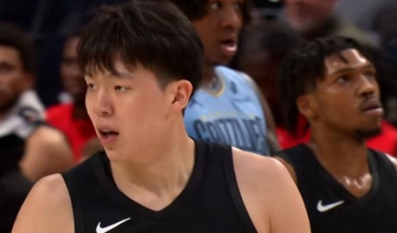 杨瀚森进入常规轮换却表现低迷!防守乏力被裁判针对,掩护能力依然出色!
