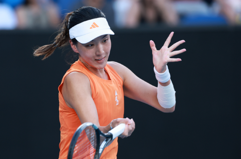 喜获WTA1000赛开门红！中国金花2-0横扫对手，次轮将战莱巴金娜
