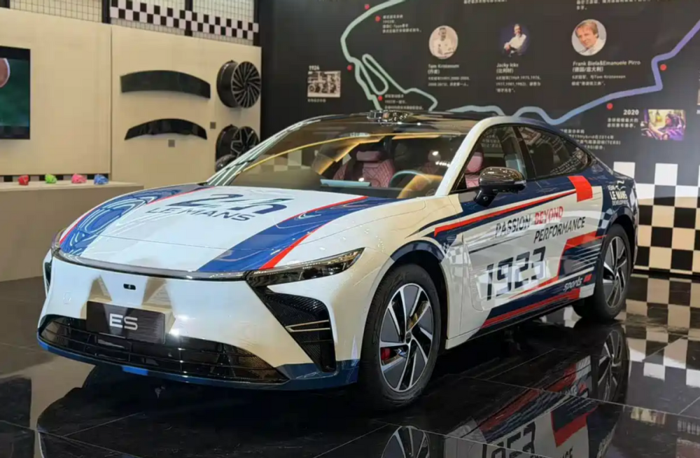 星途四款新车同步首发，转型“全球性能豪华品牌”